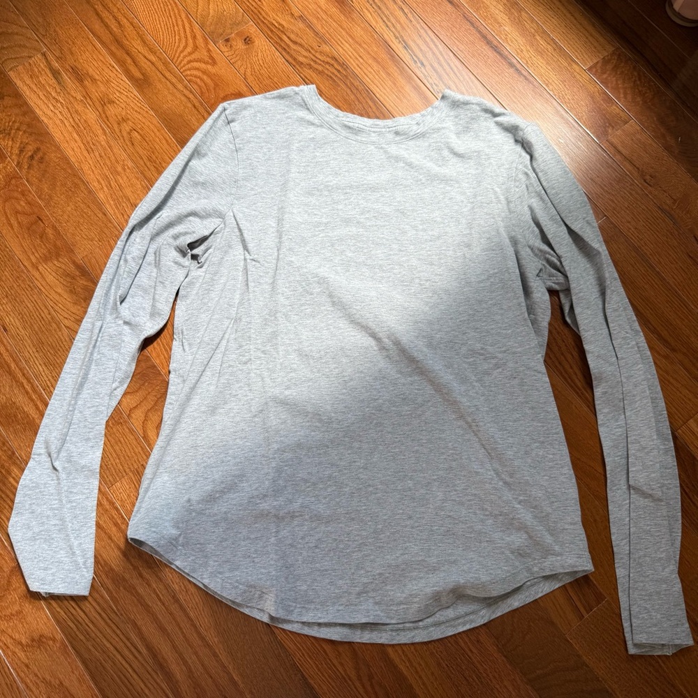 Lululemon Love long-sleeve tee-shirt